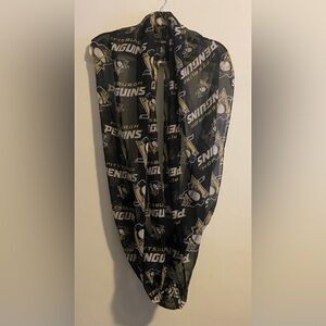 Pittsburgh Penguins Infinity Scarf • Black • NHL Fan Gear • One Size • Preowned